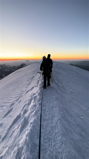 Mont Blanc sunrise alpinism: Mont Blanc sunrise climb guide