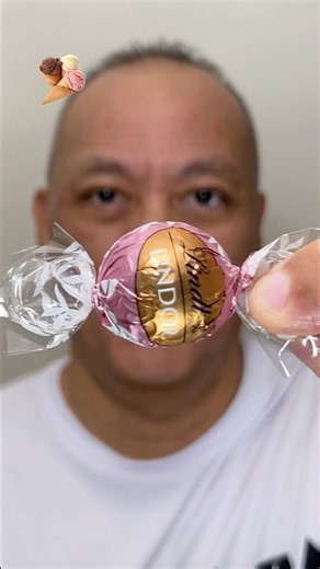 Lindor Irresistibly Smooth Chocolate Truffles "Neapolitan" #shorts #asmr #candy