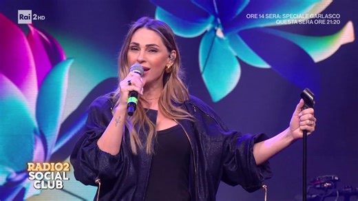 Anna Tatangelo canta "Ragazza di periferia" - Radio2 Social Club 15/05/2026