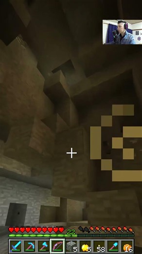 EU JURO QUE VI ALGUÉM ALI EM CIMA — MINECRAFT