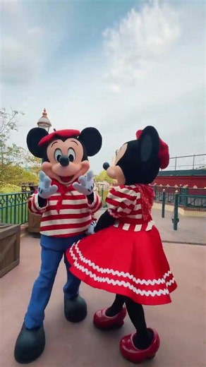 BASTILLE DAY Mickey and Minnie