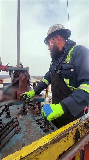 Snubbing lessons #rig #snubbing #oilfield #oilandgas