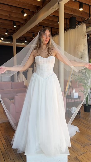Ellie Gown: The Ultimate Cool Girl Wedding Dress