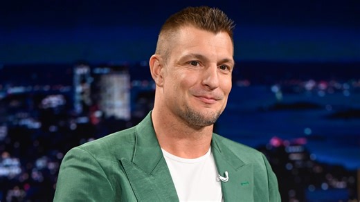 Rob Gronkowski makes his Super Bowl prediction, talks Bill Belichick Hall of Fame snub