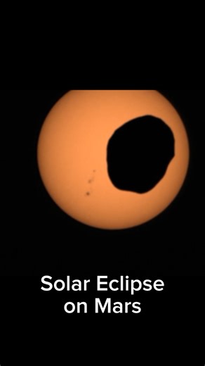 🌞 A solar eclipse… on Mars. Captured by NASA’s Perseverance rover, this timelapse shows Phobos passing in front of the Sun on the Martian surface. 🎥 Credit: NASA / JPL-Caltech / Perseverance Rover #Mars #Perseverance #NASA #Space #SolarEclipse #Phobos #SpaceLovers #Universe #Astronomy #ReelScience | I Love The Universe