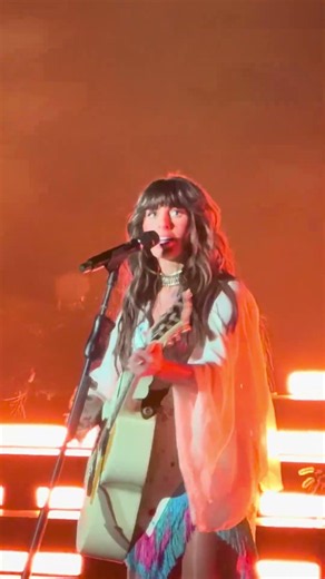 ELLA LANGLEY “Choosing Texas” Live at The Greek Theatre 10-13-26!! Crowd went nuts!!