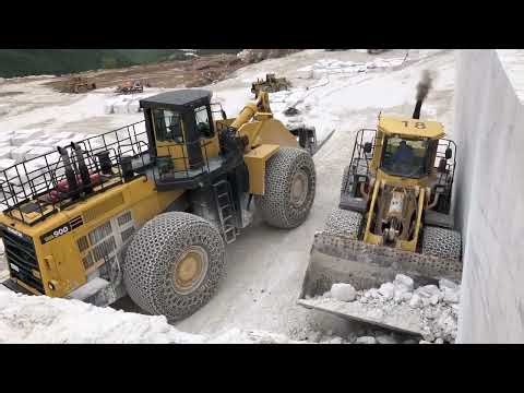 Komatsu Wheel Loaders WA900-WA600 & Komatsu Excavator Extracting Marble Columns