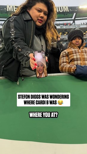 Cardi B was just trying to get out of the cold 😂 | NFL
