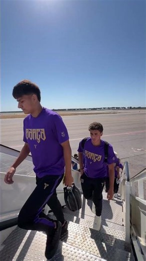 Let's fly to Elche ✈️ ‪@nikefootball‬ #shorts #fcbarcelona