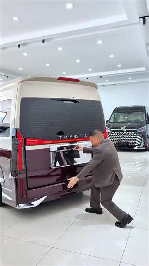 Toyota Hiace: A Perfect Upgrade – Come and Take a Look#car #Toyota #Hiace