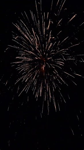 2-inch Jin Tai Liu, sound explosive! #Fireworks #Hunan Fireworks #Fireworks Feast