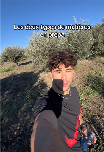 1- Les matières fiables Quand j’étais en prépa, j’ai compris que certaines matières répondaient toujours présent le jour J. Les maths et les langues ne te jugent pas sur ton inspiration, mais sur ce que tu sais faire. Un exercice réussi, une version propre, une grammaire maîtrisée : les points tombent. Et comme ce sont souvent les plus gros coefficients, chaque progrès se voit immédiatement sur le classement. ——— 2- Les matières non fiables La culture générale, la philo ou l’ESH, c’est une autre