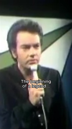 Before the world knew his name, a young Neil Diamond was already proving he was born for the stage. A beautiful early performance of