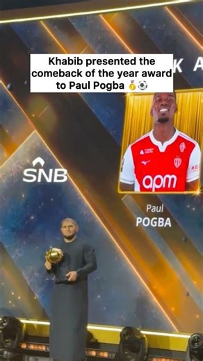 Khabib presented the comeback of the year award to Paul Pogba 🥇⚽️