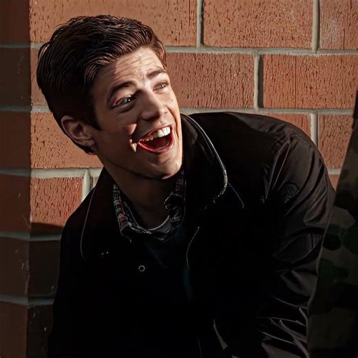 Bro tried to rob fastest man alive😂 |The Flash (2014) - 4k Edit | MATADORA (Slowed)