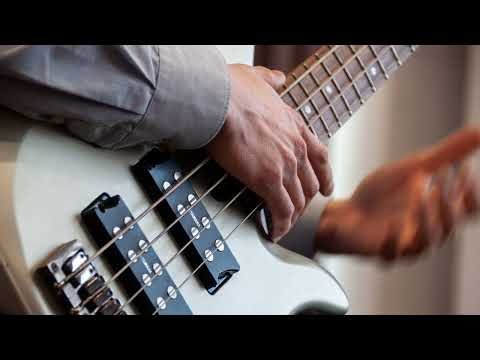 Charlie Daniels Band - The Devil Went Down To Georgia (bass backing track)