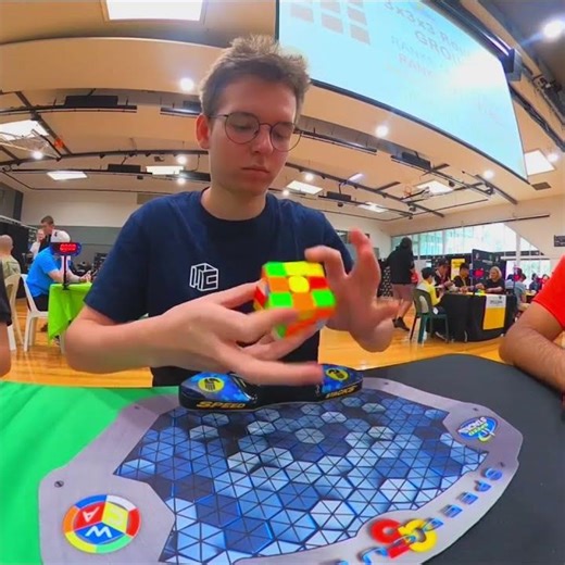 Tymon Kolasiński Rubiks Cube World Record 🤯🤯