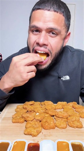 100 Chicken nuggets McDonalds🤯😳