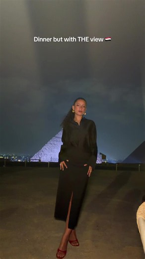 Dinner by the Pyramids in Egypt: The Ultimate View 🇪🇬