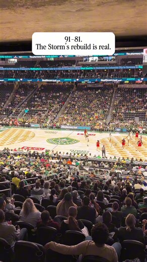 Seattle Storm take it 91–81 — and the energy inside Climate Pledge Arena said everything. Rookie Flau’jae Johnson stepped into a bigger role tonight and delivered when it mattered. With injuries stacking up, she’s being asked to grow fast — and the confidence is showing. Coach Sonia Raman said postgame the freedom to play her game is there. Tonight, it showed. Dominique Malonga added a double-double performance, anchoring a Storm team that is starting to find its rhythm. The defense is tightenin