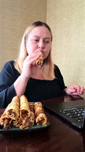 Cream-Filled Wafer Rolls Taste Test vs Movie Intro ASMR