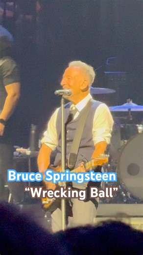 Bruce Springsteen “Wrecking Ball” live April 03, 2026 Moda Center Portland, Oregon