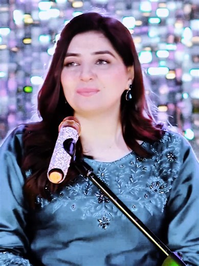 Gum Sum - New Pashto Song by Gul Panra