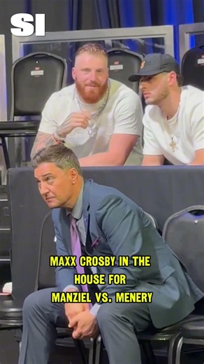 Raiders Star Maxx Crosby Pulls Up for Manziel vs. Menery 👀 #johnnymanziel #adinross #mma