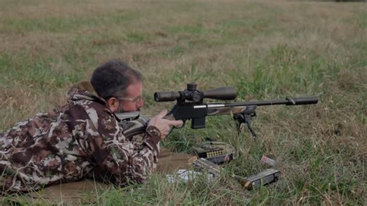 Build Hunt Xplore on Instagram: "A little ASMR of the @henry_rifles Predator ringing steel at 200 yards on this Monday morning 🤠 @henry_rifles Predator .223/5.56 @elevatedsilence Dura HD suppressor @vortexoptics Razor HD Gen III 6-36x56 @saviorequipment Folding Shooting Mat"