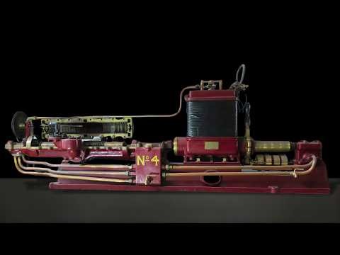 Royal Navy Called His Engine a “Toy” — Then His 100-Foot Boat Outran Every Warship at 34 Knots