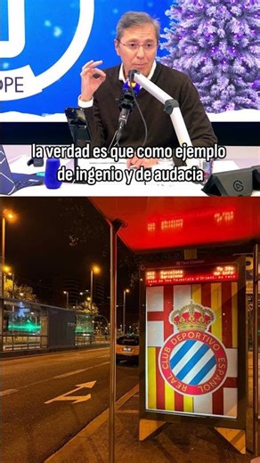 Las marquesinas de Barcelona amanecen con carteles a favor del Espanyol