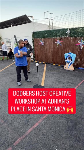 The Dodgers hosted a creative workshop and activities at Adrian’s Place in Santa Monica today on their second stop in the Dodgers Love LA Community Tour 🙌 Former Dodger Matt Luke painted baseballs with participants, played games and took pictures! | Dodgers Nation