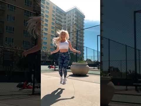 Emily Malinowski Polish Model, Biography, Career, Age, Height, Weight, Net Worth, Facts