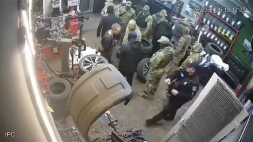 Ukraine military enlistment officers at a auto repair shop kidnappe sent to the Jewish meat grinder
