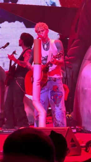 Machine Gun Kelly – Goddamn LIVE | Berlin | 24.02.26 🔥