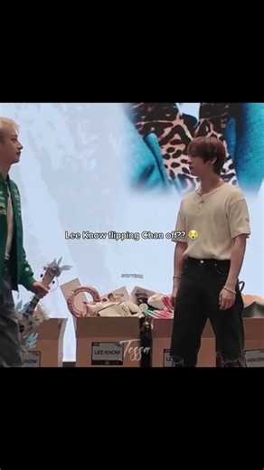 At a fansign is too is BOLD 😭💔 #skz #straykids #leeknow #bangchan #funny #lol #fansign #kpopfypシ