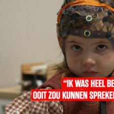 Lize (3) kan horen dankzij een implantaat: wij gingen mee naar de audioloog