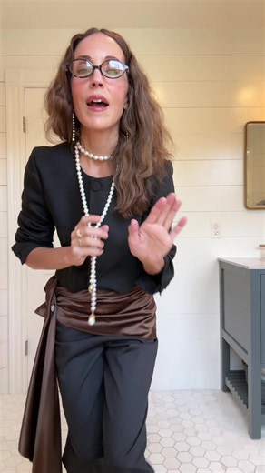 Mothersays TikTok moment — Laura Jung & Larissa Mills reaction