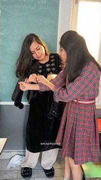 That One Model Girl of Class🤣 #stylishgirl #schoolroast #jagritipahwa #modeling #schoollife #funny