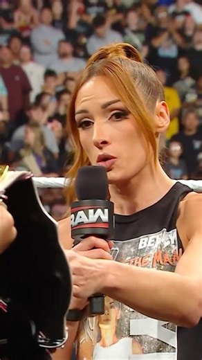 The Man has come around to pay a visit to the Women’s World Champion 👀 #WWERaw