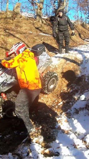 Can-Am Renegade Deep Ditch Crossing — Winter Style! ❄️🔥