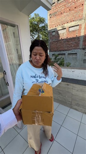 Mom got excited @mimosa_candles🇳🇵 #fyp #nepal #drsashank #mom #nepalitiktok