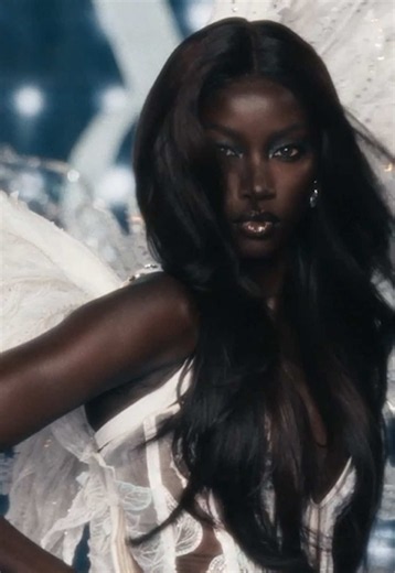 The strength, the power, the grace. @Anok yai, you nailed it. #vsfashionshow #victoriassecret