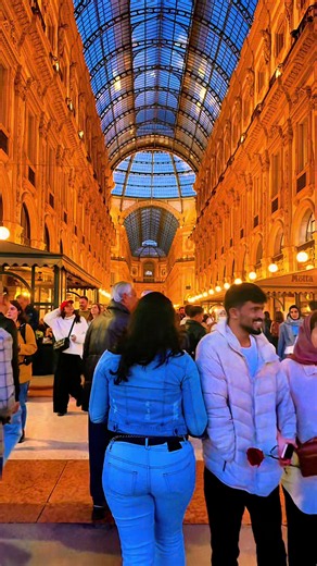 Milano Galleria Vittorio Emanuele II at Night: A Stunning View ❤️