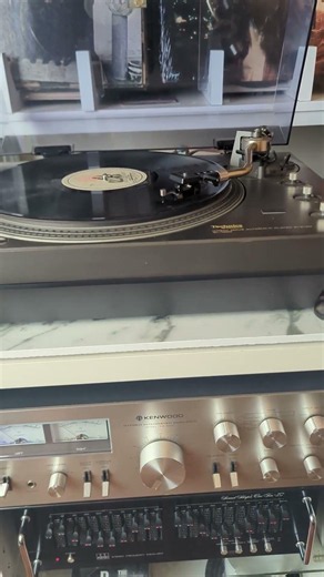 Technics SL-1350 #vintagestereo #vinyl #hifiaudio #kenwood #vinylrecords #marantz #pioneeraudio