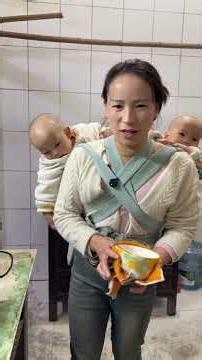 Raising twins alone is exhausting; only mothers who have experienced it truly understand.