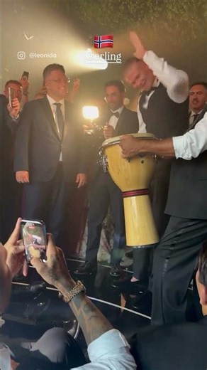 Haaland brought the row to Donnarumma's wedding 😅