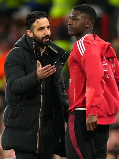 Ruben Amorim vs Kobbie Mainoo 🔥👀 Mpayinka Ninde ugenda Ninde usigara....🤔 Uremeranya numutoza cg arigiza nkana Ari mu makosa..💥⚽ Manchester United vs Aston Villa premier league #fyppppppppppppppppppppppp #premierleague #fyp #manchesterunited #kobbiemainoo