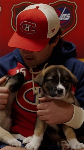 CFL's Brady Oliveira talks puppies with Montreal Canadiens