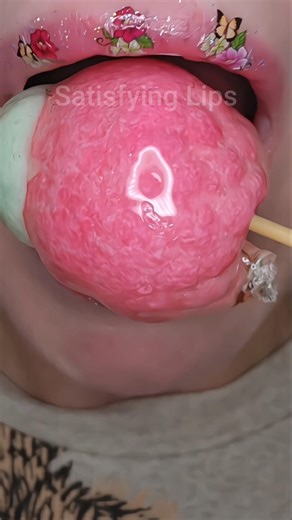 ASMR Satisfying Eating Sounds For Relaxing #asmr #asmrcrunch #satisfyinglips